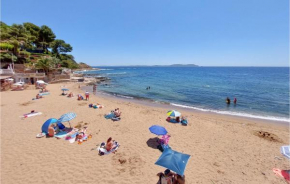 Stunning Apartment In Carqueiranne With Wifi
